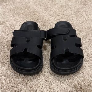 Women’s Black Sandals